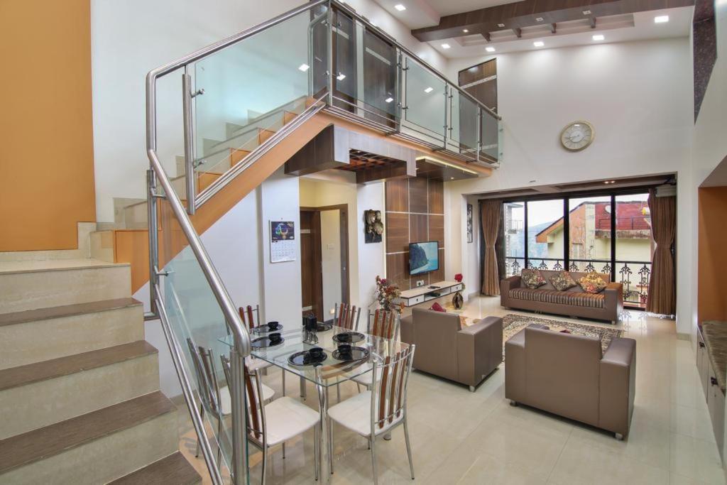 Titan Villa 판치가니 외부 사진